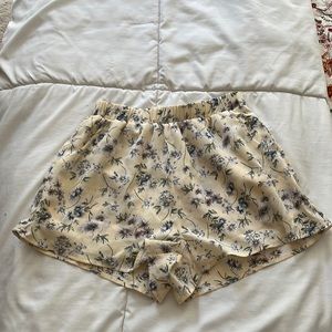 Floral Yellow Shorts with pockets and elastic band waist